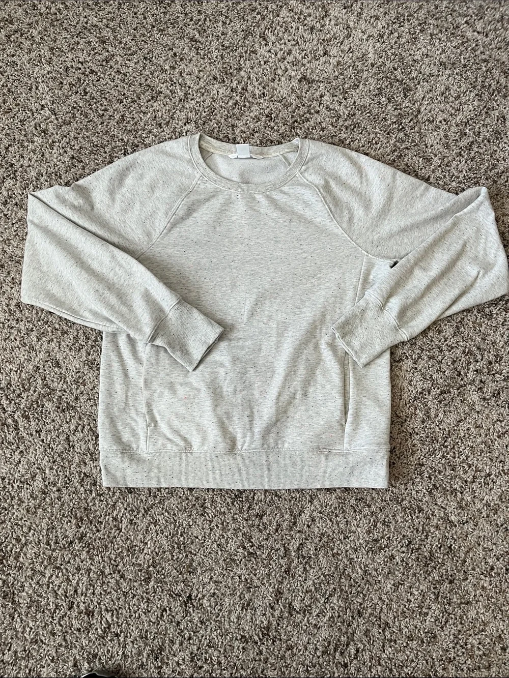 Athleta Girl sweatshirt with pockets. Sz XXL 16